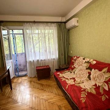 Продается 2-х комн. кв. в центре