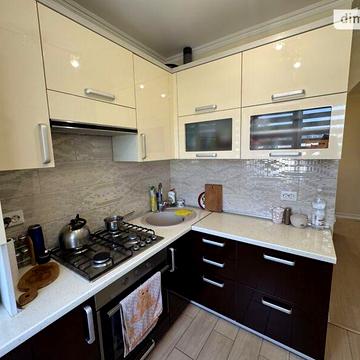 Продаж 2к Квартира Галицького Данила бульвар