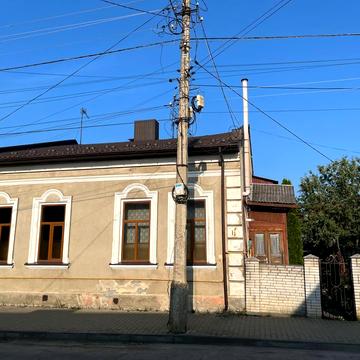 Героїв України вул.