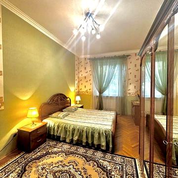 Оренда 4 кімнатна квартира вул. Дорошенка 71, центр, Політехніка, парк