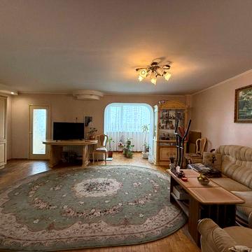 Продаж 3 кім. квартири в Києві, ремонт 78м2 ТЕРМІНОВО, Є ВІДЕООГЛЯД
