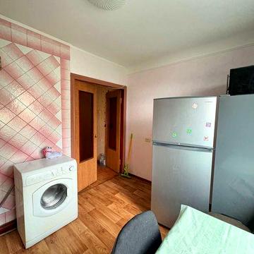 Продаж 2х кімнатної квартири з великою кухнею / молодіжний