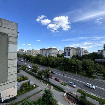 Продаж 3кім квартири вул. Сихівська