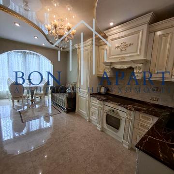 Патріарха Мстислава Скрипника вул., 40