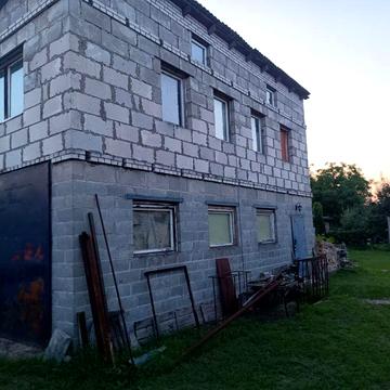 Дача на березі Київського моря