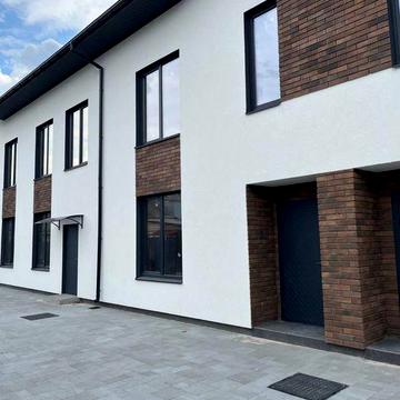 Продаж таунхаусів поряд з центральним парком в Ірпені