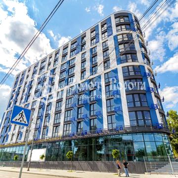 Центральна вул., 11