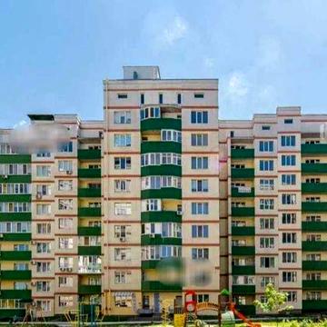 Продам 3-кімнатну квартиру в житловому комплексі "Новий дім"