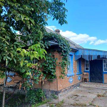Продам будинок з ділянкою 26соток в Стрижавці