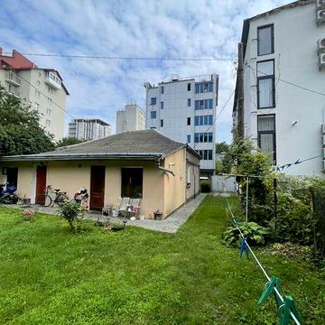 Продаж 5к Дім Крушельницької Соломії вулиця