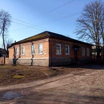 Жилой дом 160кв. с гаражом и своим двором в центре. Обмен на авто.