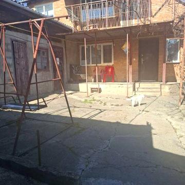 Будинок двоповерховий