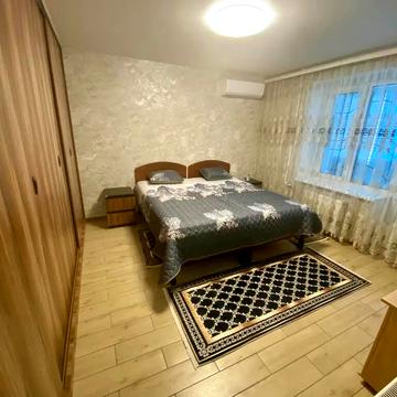 Подєбрадська вул. (Кожемяки), 11