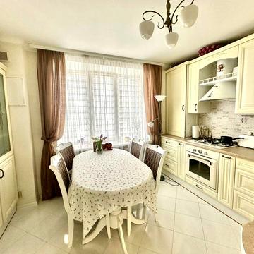 Продаж 3-кімнатна квартира Боярка Білогородська 51 з ремонтом
