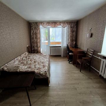 Івана Їжакевича вул., 7/10