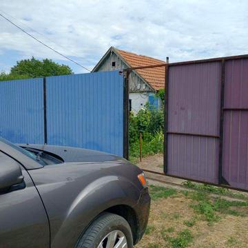 Терміново ХАТА! В Хаті Є 3 фази,великий двір,санвузол!
