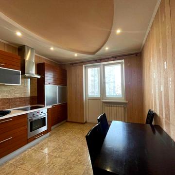 Осокорки, 2к квартира, ремонт, меблі, техніка, Мишуги