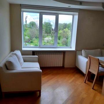 Продаж 1к вул Ломакіївська 4(Мічурина)Печерський  рн,м.Звіринецька