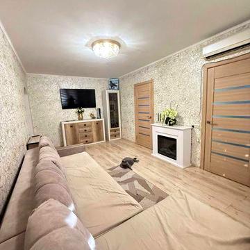 Продаж затишної 4-кімнатної квартири в спальному районі