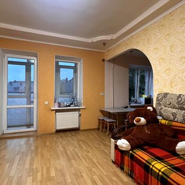 Соборний майдан пл., 4