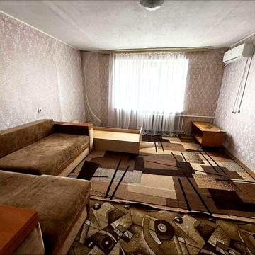 Продам 2-к квартиру (50м2) в кирпиче, Слобожанский/Строителей