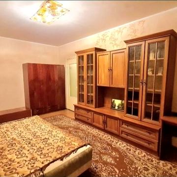 Євгена Чикаленка вул., 59