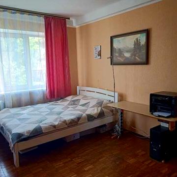 Продаж квартири на Братиславській,18А