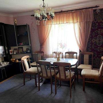 Будинок, 65 м кв + 50сот землі біля хати