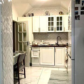 Святослава Караванського вул. (Жуковського), 7