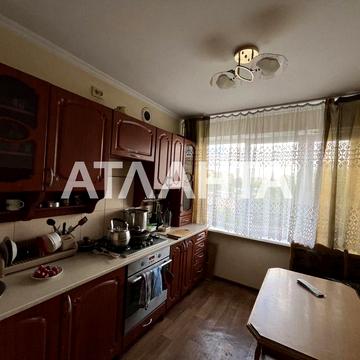 Продаж трикімнатної квартири по вул. Наукова