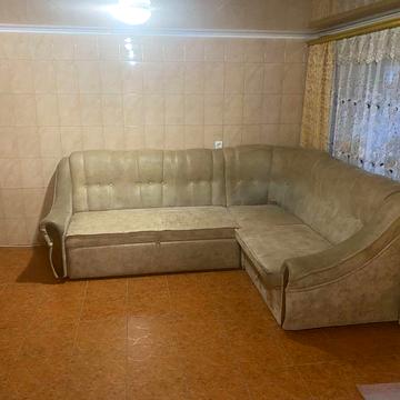 Продаж будинку неподалік від міста