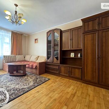 Довгострокова оренда 1к Квартира Крушельницької Соломії вулиця