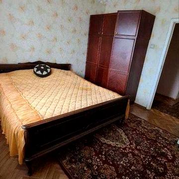 Продам 4к квартиру вул Тростянецька метро Харківська Дарницький р-н