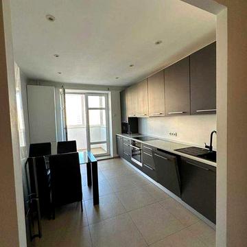 Продаж 2к квартири 72 кв. м на вул. Панаса Мирного 18/Б ЖК Золота підкова