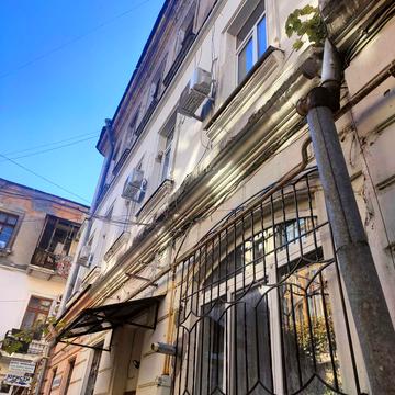 Грецька пл., 45