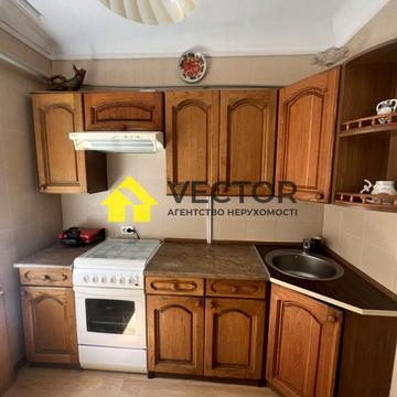 Соборності вул. (Жовтнева), 75/2
