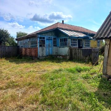 Продам приватизований будинок.