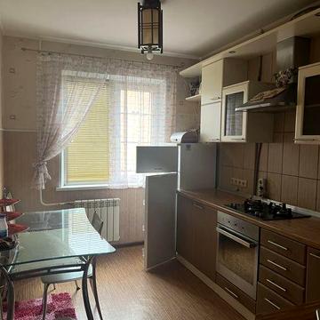 Продам квартиру 3кімнатну та 1кімнатну