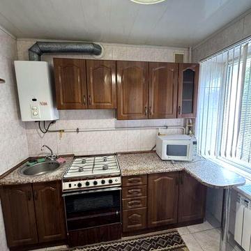 Продам класну 2-кімнатну квартиру.З меблями та технікою поблизу міста