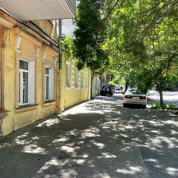 Ідеальний варіант для бізнесу: двокімнатна квартира в центрі міста