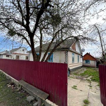 Продається будинок у м.Ізяслав