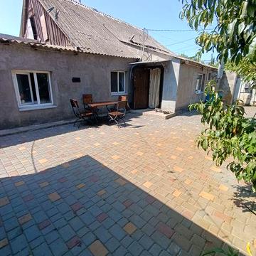 Продаю часть домовладения 8 Слободская отдельный двор, гараж