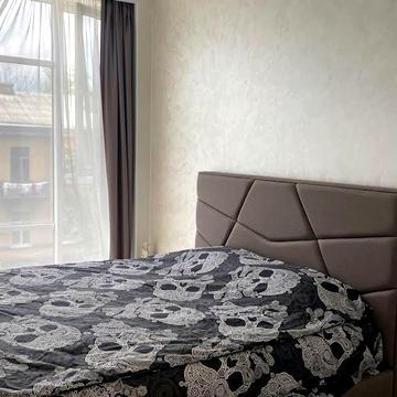Авіаконструктора Антонова вул., 2/32