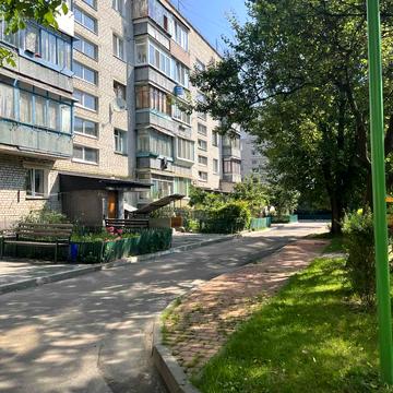 Меблева вул., 10