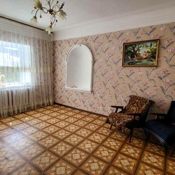 Здаю будинок з гаражем в Центральному районі міста