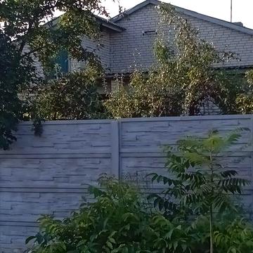 Продам будинок коло річки Південний Буг.