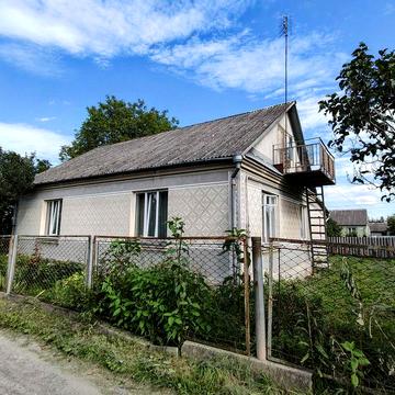 Будинок з усіма комунікаціями в районі Садової