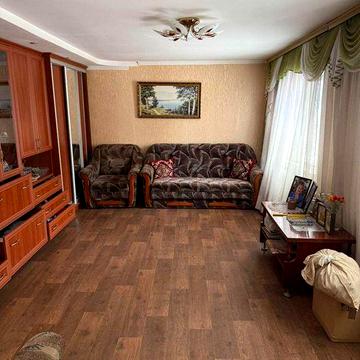 Оренда квартири на 1 поверсі неподалік від Житнього ринку