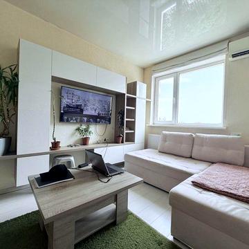 Продам квартиру  в сданном доме с новым ремонтом  с АГВ.(169-951)