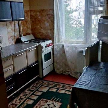 Продам 1-Кімн. Квартиру. Бажана 5 метро Харківська 5 хв. пішки.
